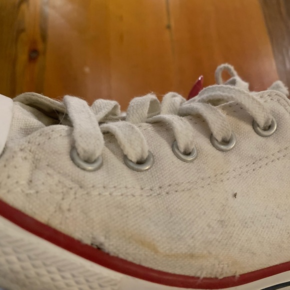 White converse - Picture 4 of 4